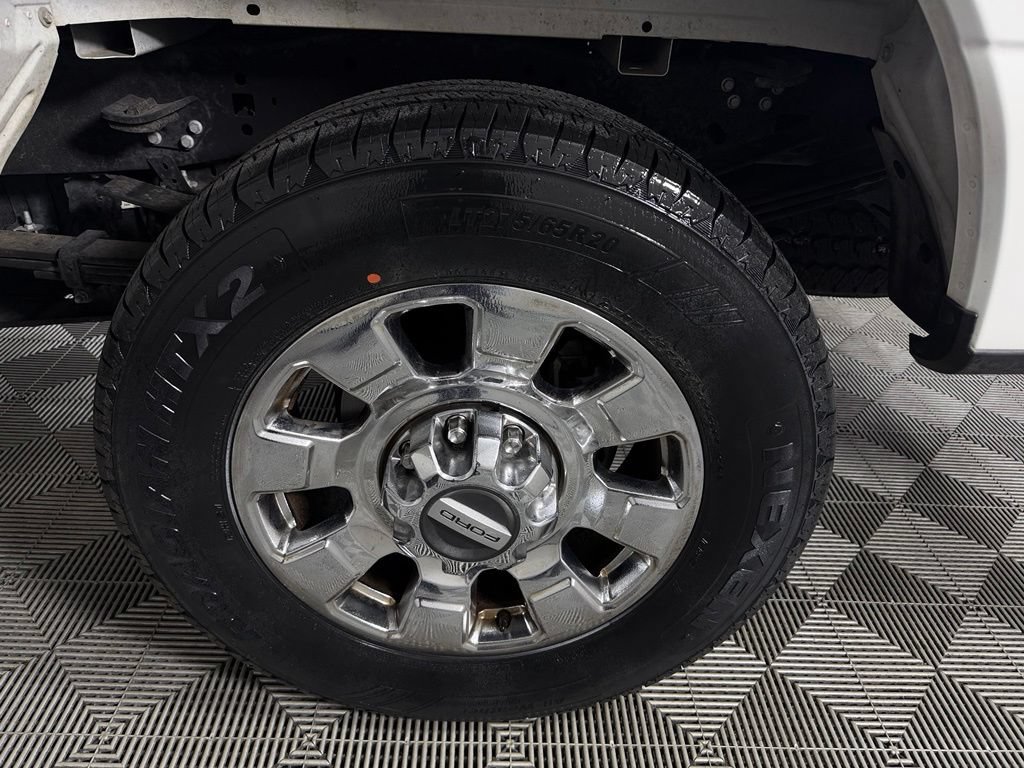 Used 2023 Ford F350 Lariat w/ Lariat Ultimate Package AWD/4WD image 12