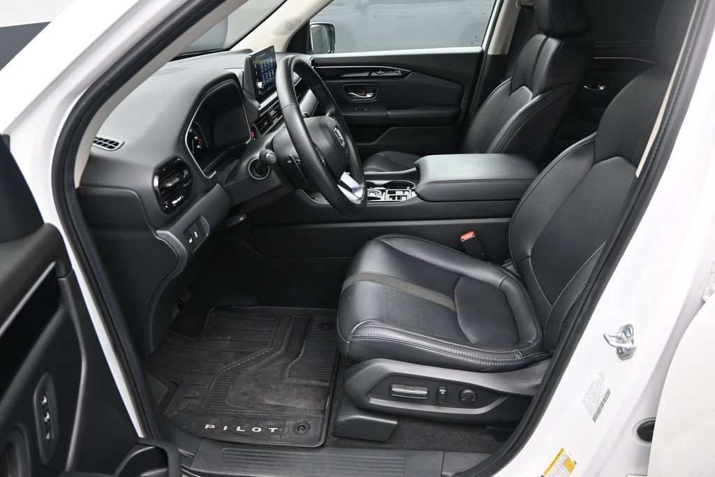 Used 2025 Honda Pilot EX-L image 15