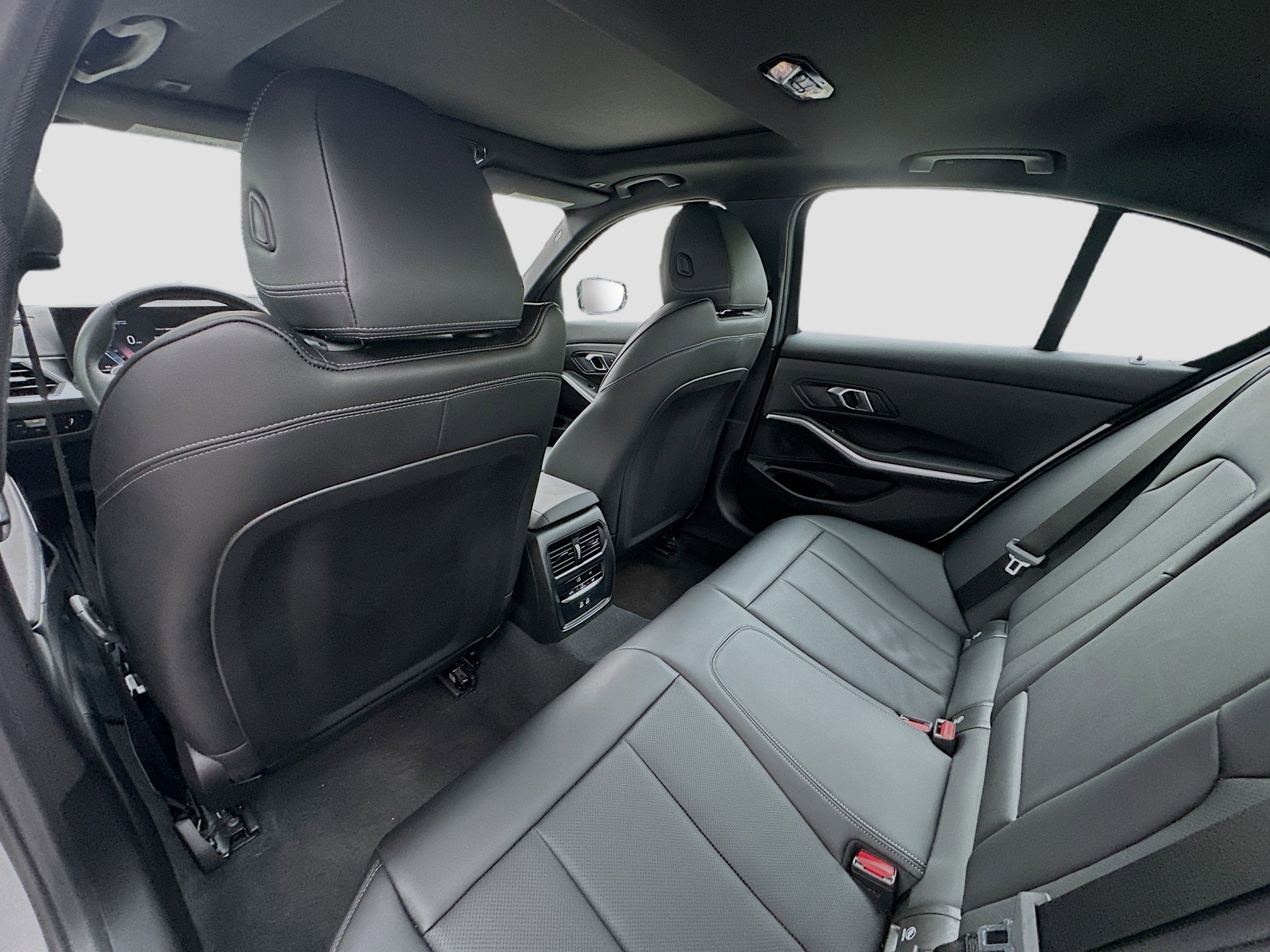 Certified 2024 BMW 330i xDrive 330i xDrive image 24