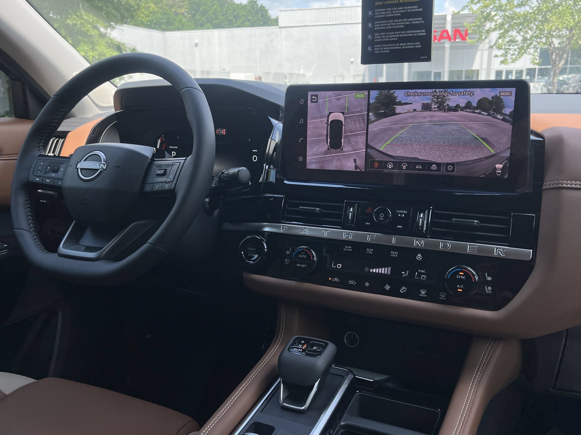 New 2026 Nissan Pathfinder Platinum FWD image 3