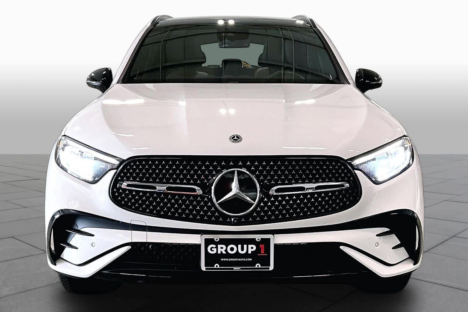 Used 2024 Mercedes-Benz GLC 300 4MATIC image 4