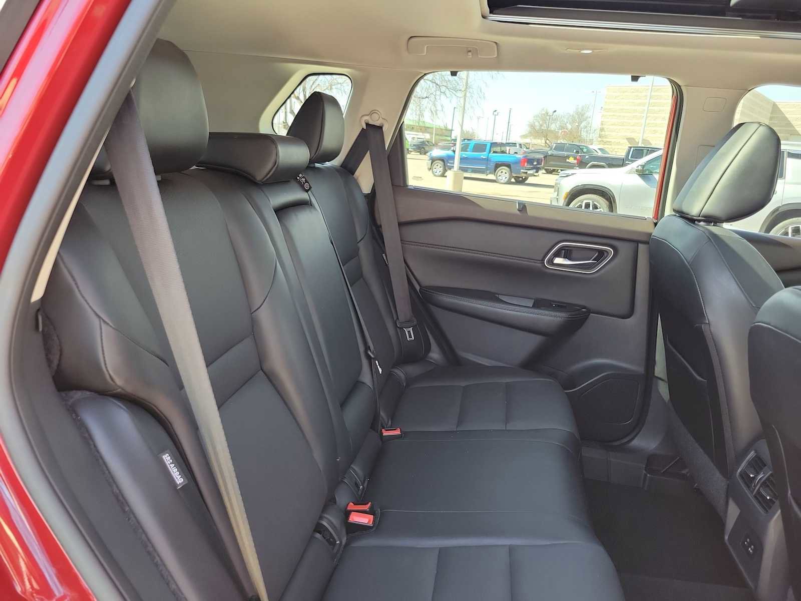 Used 2021 Nissan Rogue SV w/ Premium Package image 9