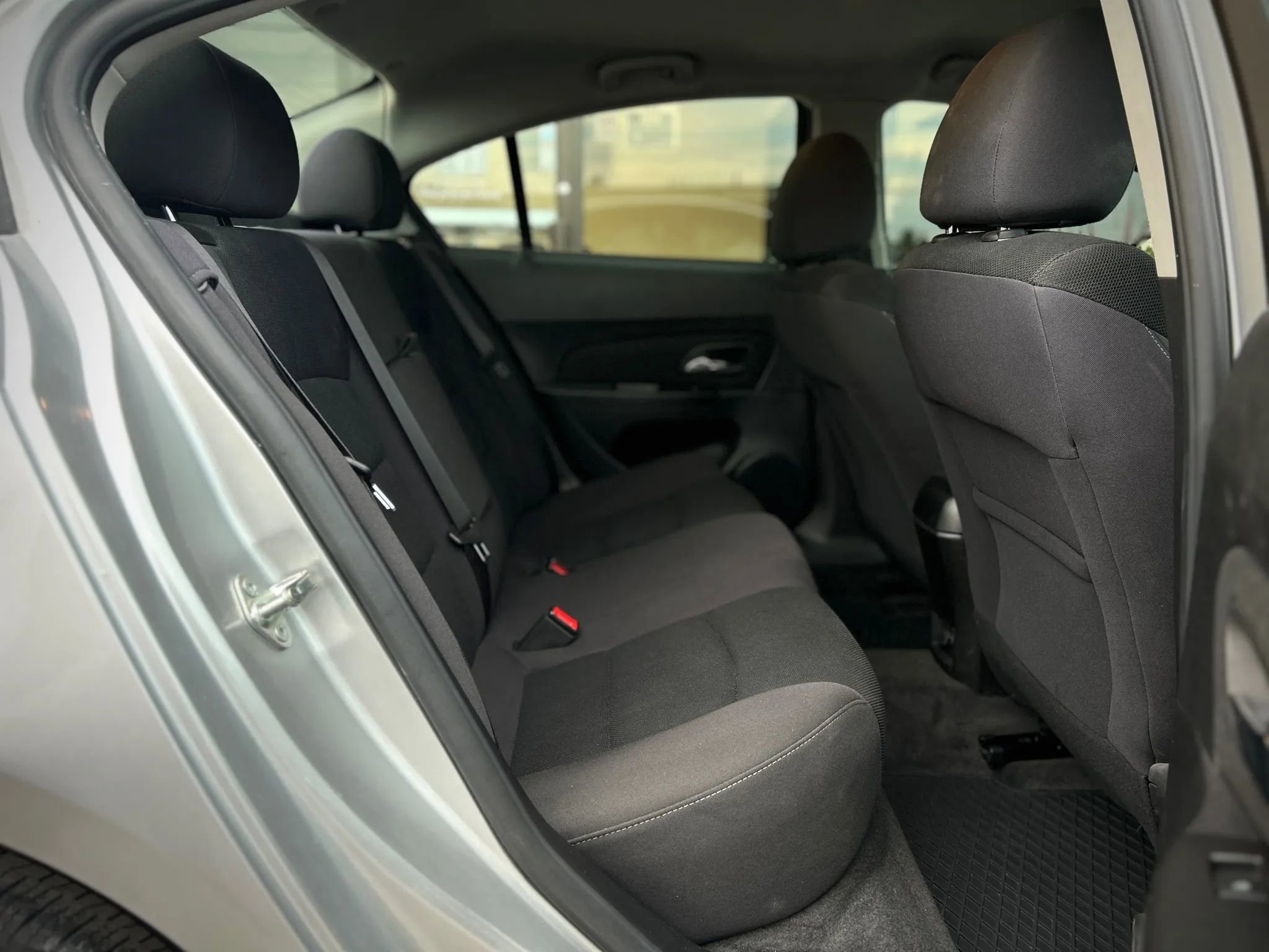 Used 2014 Chevrolet Cruze LT image 16