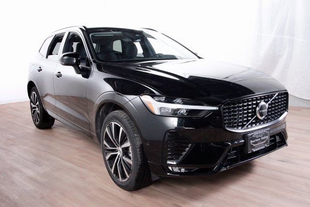 Certified 2025 Volvo XC60 B5 Core image 3