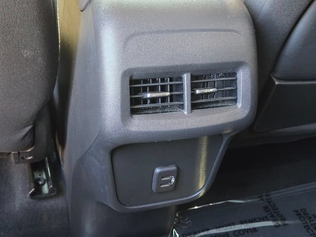Used 2023 GMC Terrain SLE w/ Elevation Edition AWD/4WD image 17