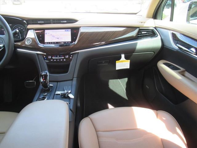 Certified 2025 Cadillac XT6 Sport w/ Platinum Package image 15