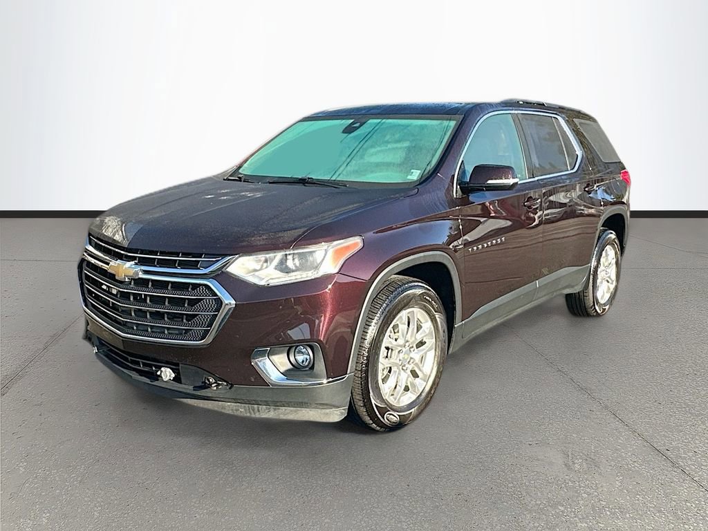 Used 2020 Chevrolet Traverse LT w/ Driver Confidence II Package image 3