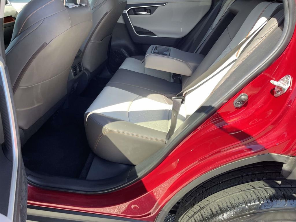 Used 2019 Toyota RAV4 Adventure image 12
