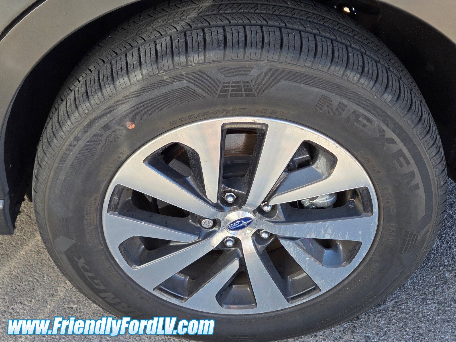 Used 2025 Subaru Outback Premium AWD/4WD image 5