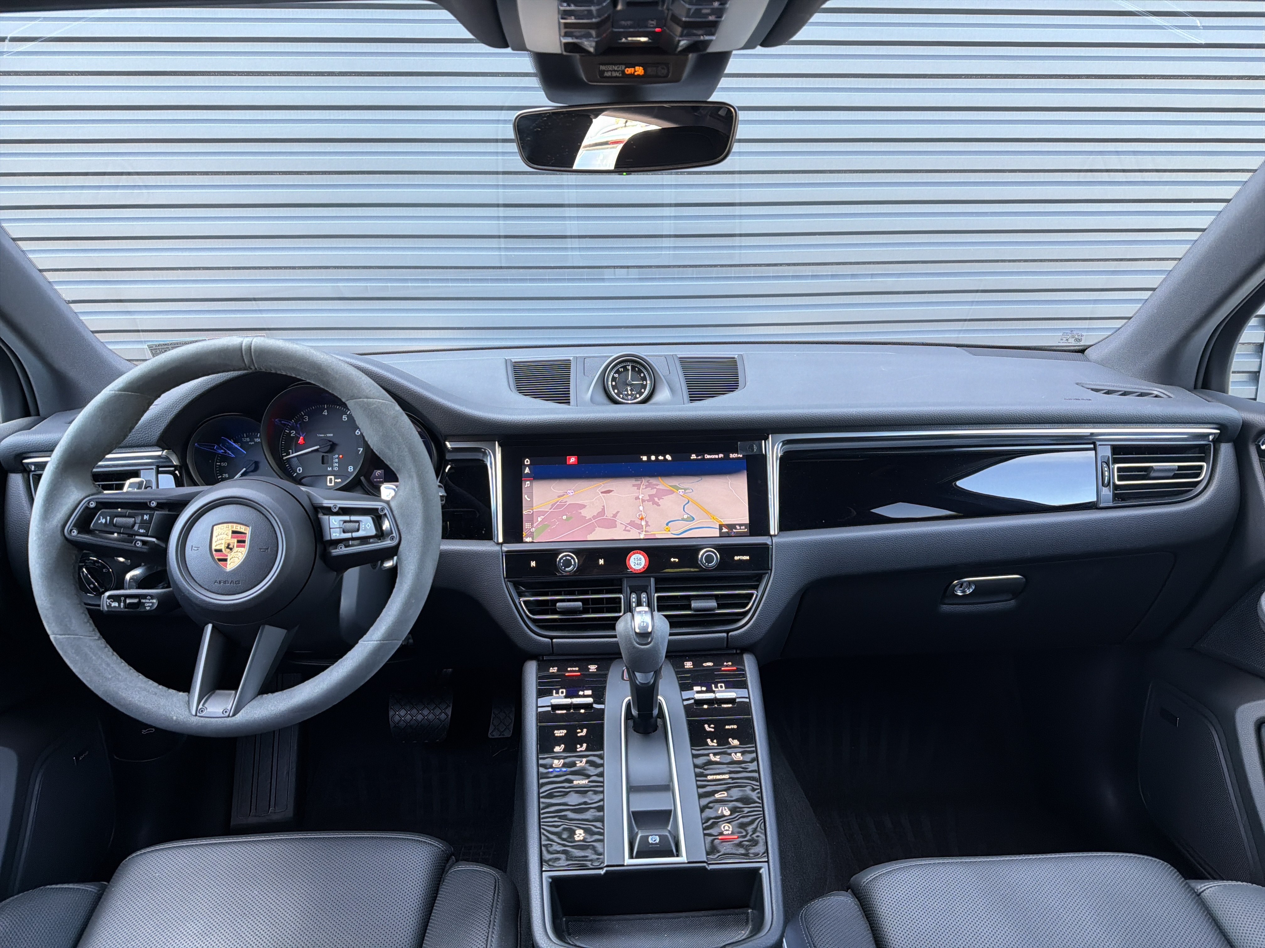 New 2026 Porsche Macan AWD/4WD image 25