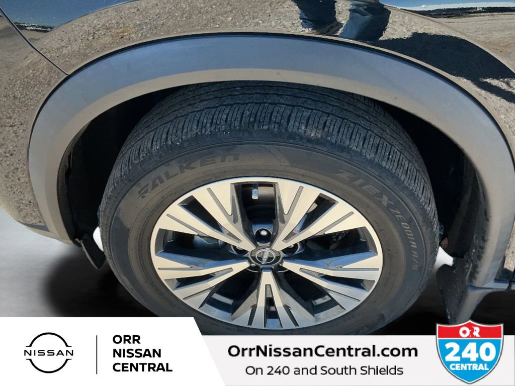 Used 2023 Nissan Rogue SV FWD image 9