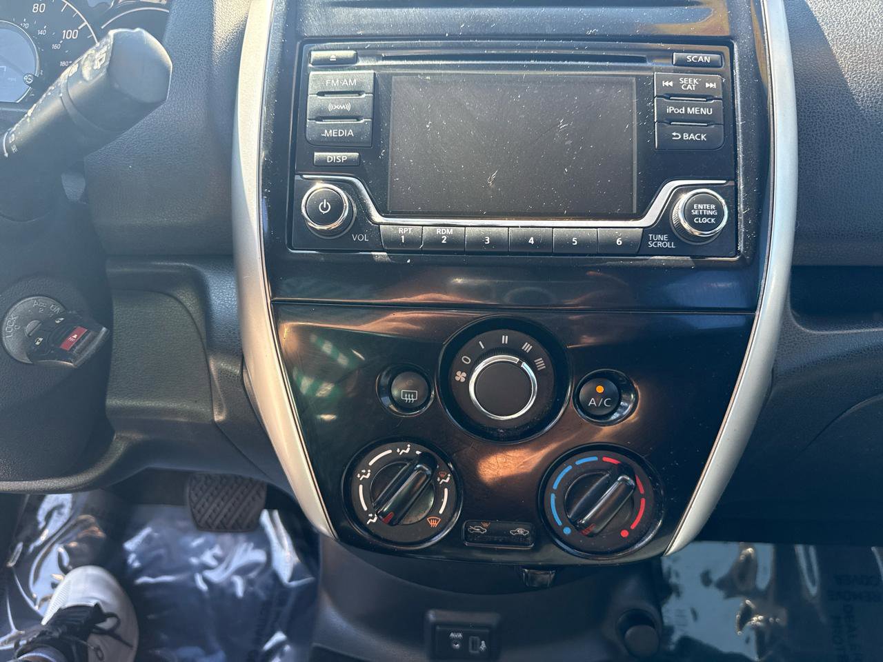 Used 2018 Nissan Versa Note SV image 19