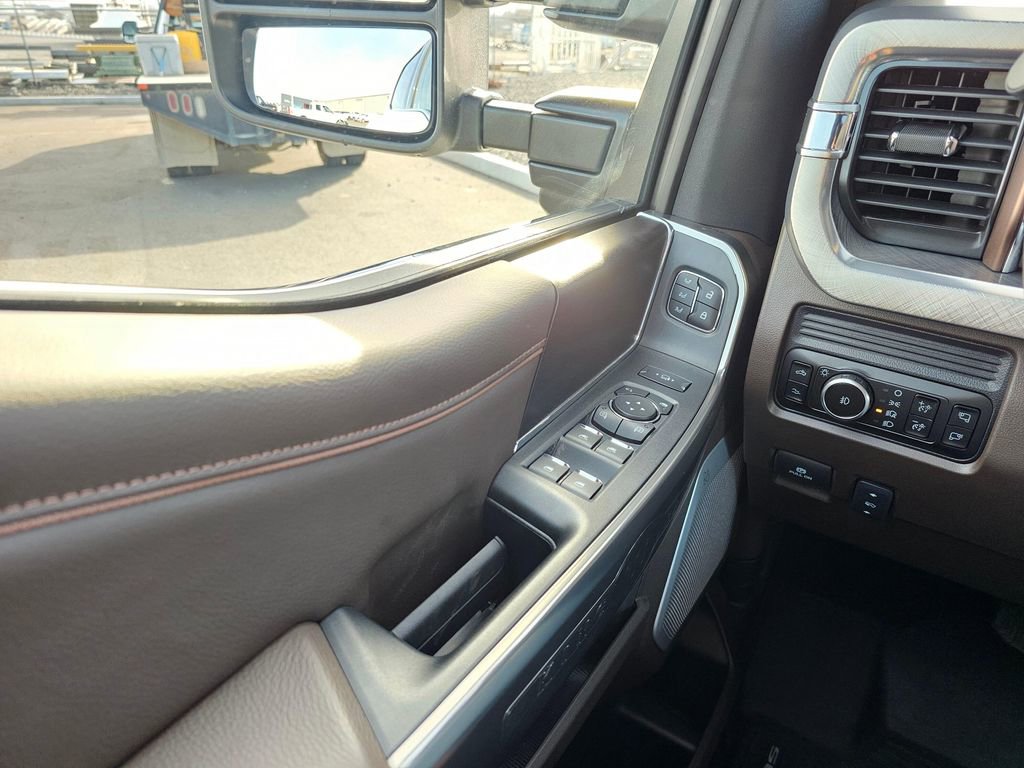 Certified 2026 Ford F450 King Ranch w/ FX4 Off-Road Package image 30