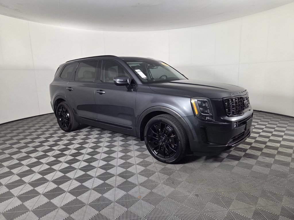 Used 2021 Kia Telluride EX w/ EX Premium Package AWD/4WD image 3
