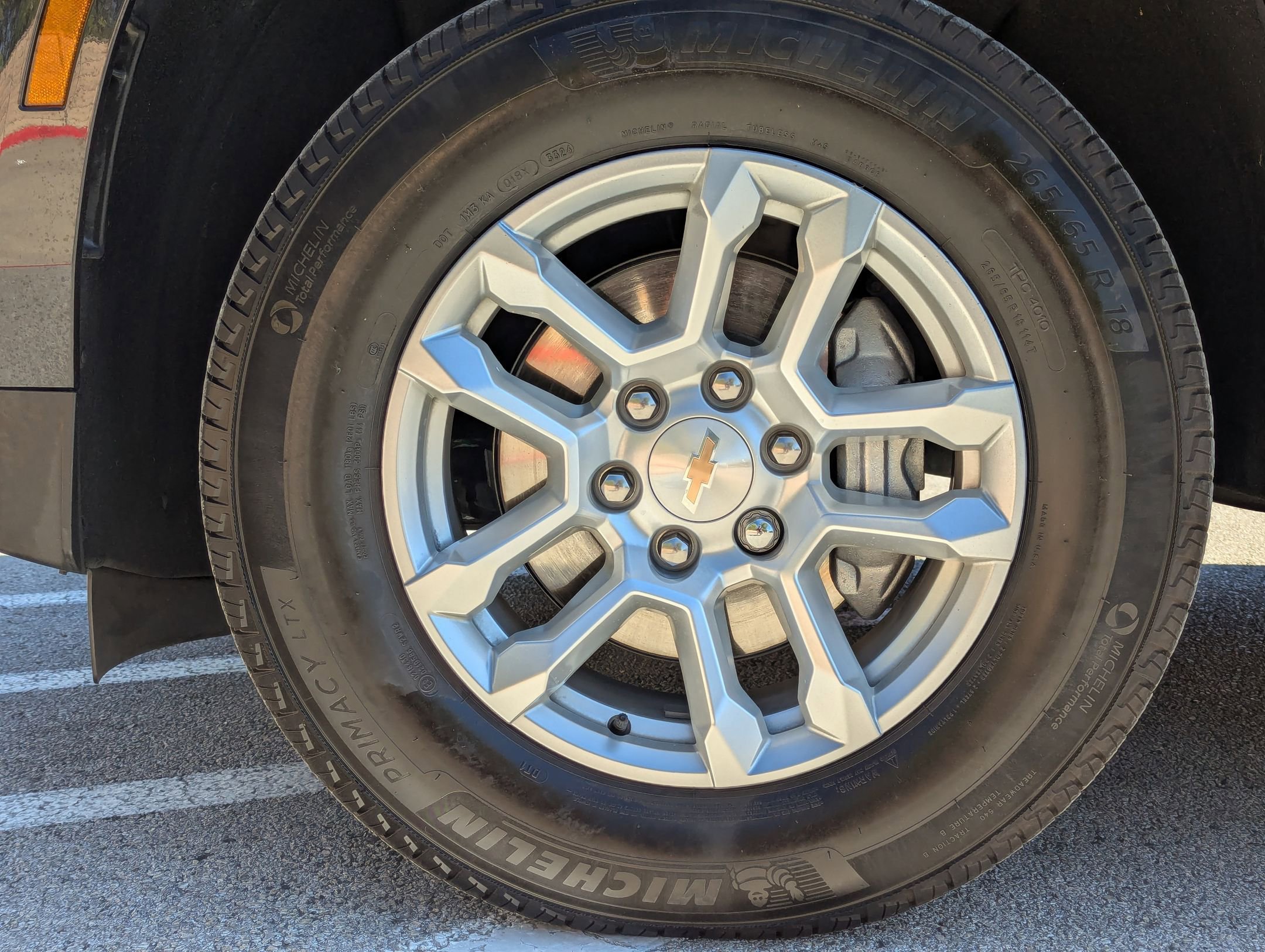 Used 2025 Chevrolet Tahoe LT image 31