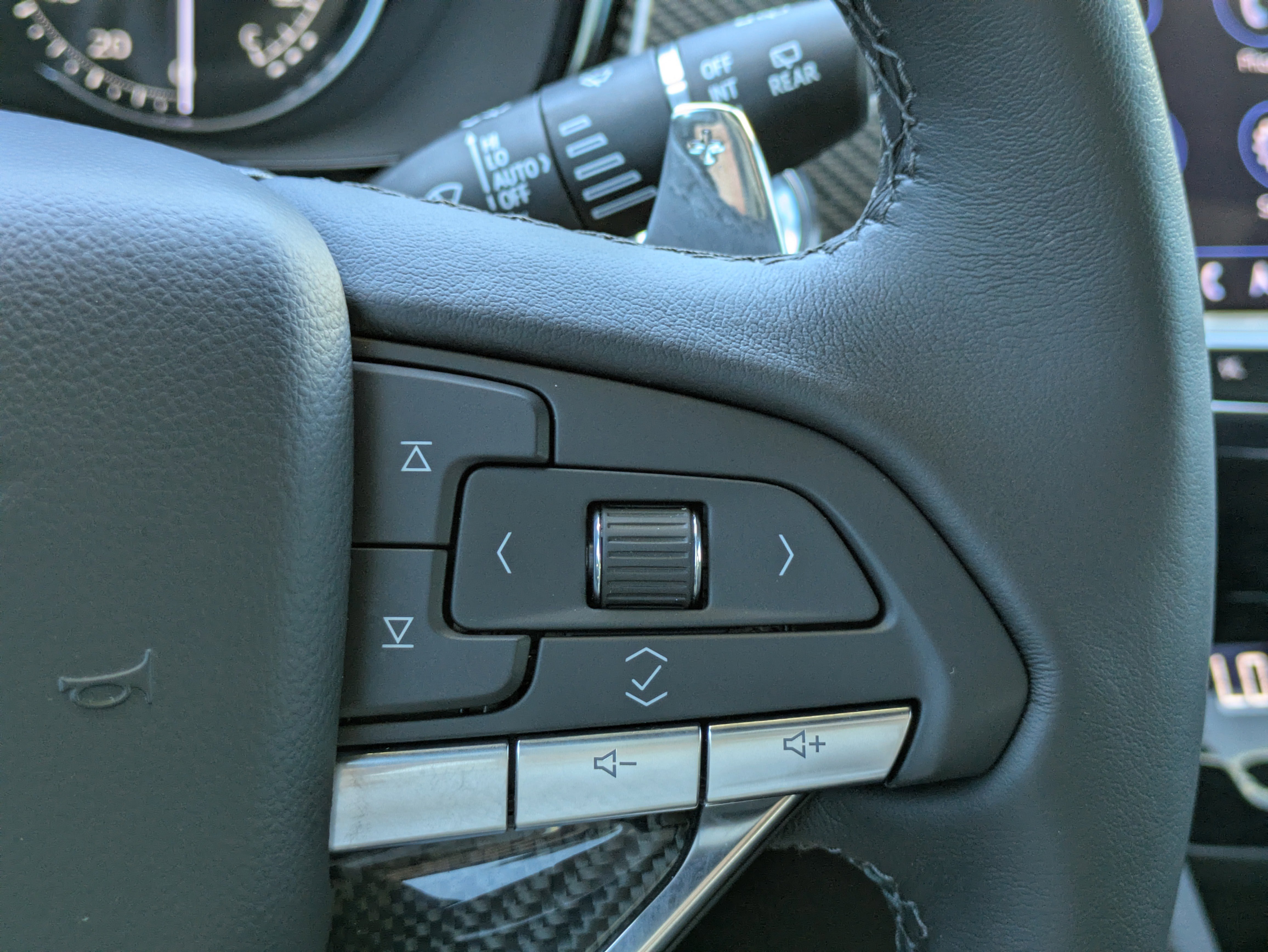 Certified 2025 Cadillac XT6 Sport w/ LPO, Floor Liner Package image 24