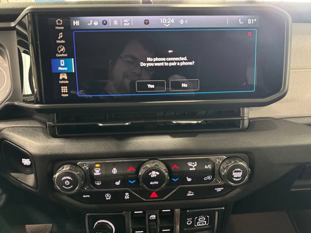 New 2026 Jeep Gladiator Sport AWD/4WD image 18