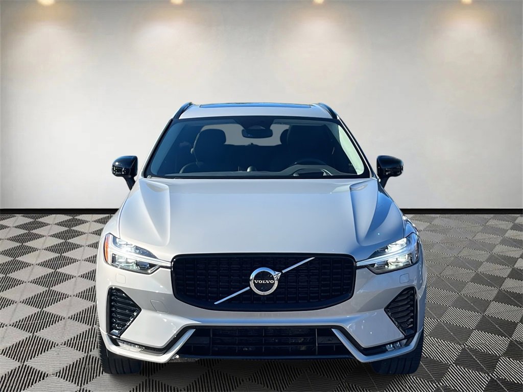 Used 2023 Volvo XC60 B5 Ultimate image 8