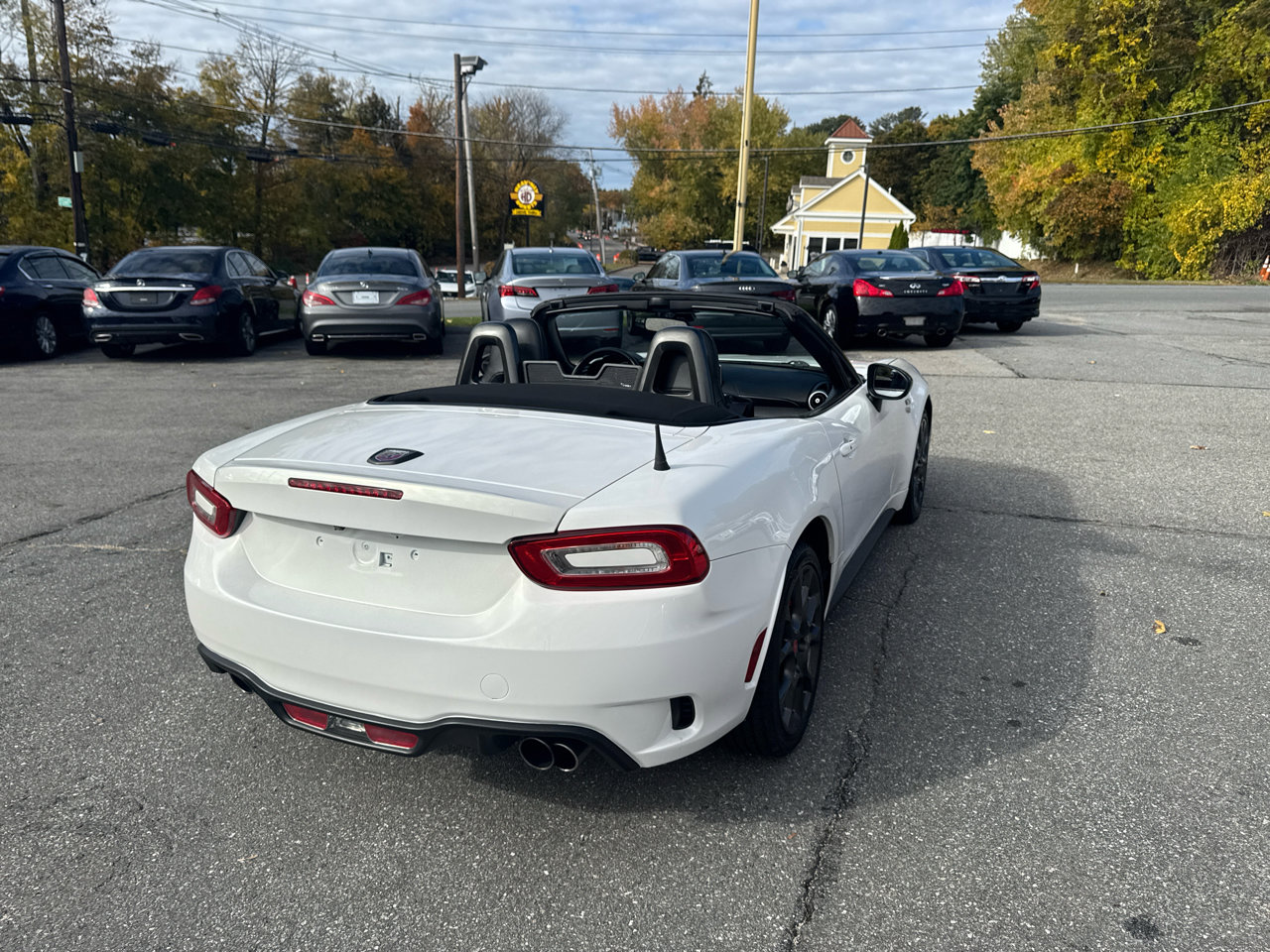 Used 2017 FIAT 124 Spider Abarth image 8
