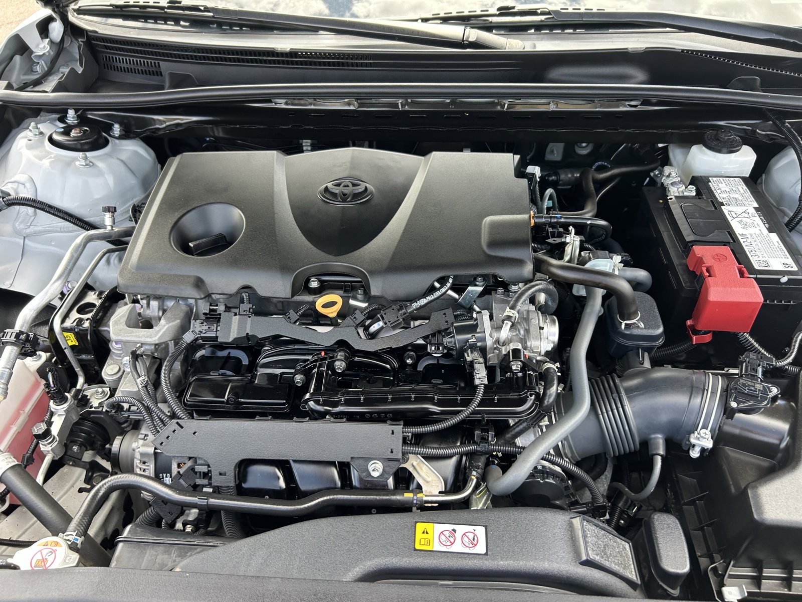 Used 2024 Toyota Camry SE w/ Audio Upgrade Package image 32