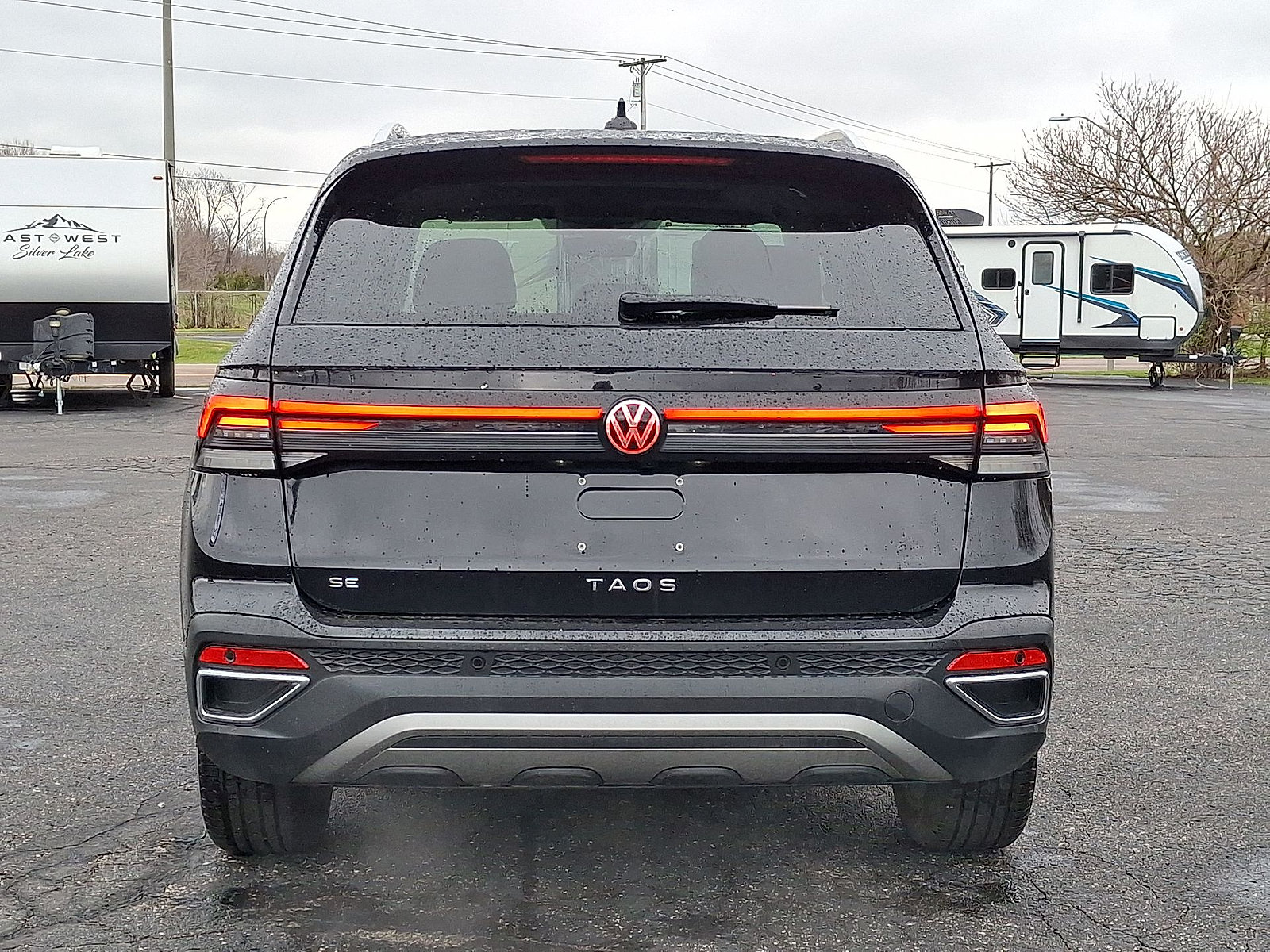 Used 2025 Volkswagen Taos SE FWD image 23