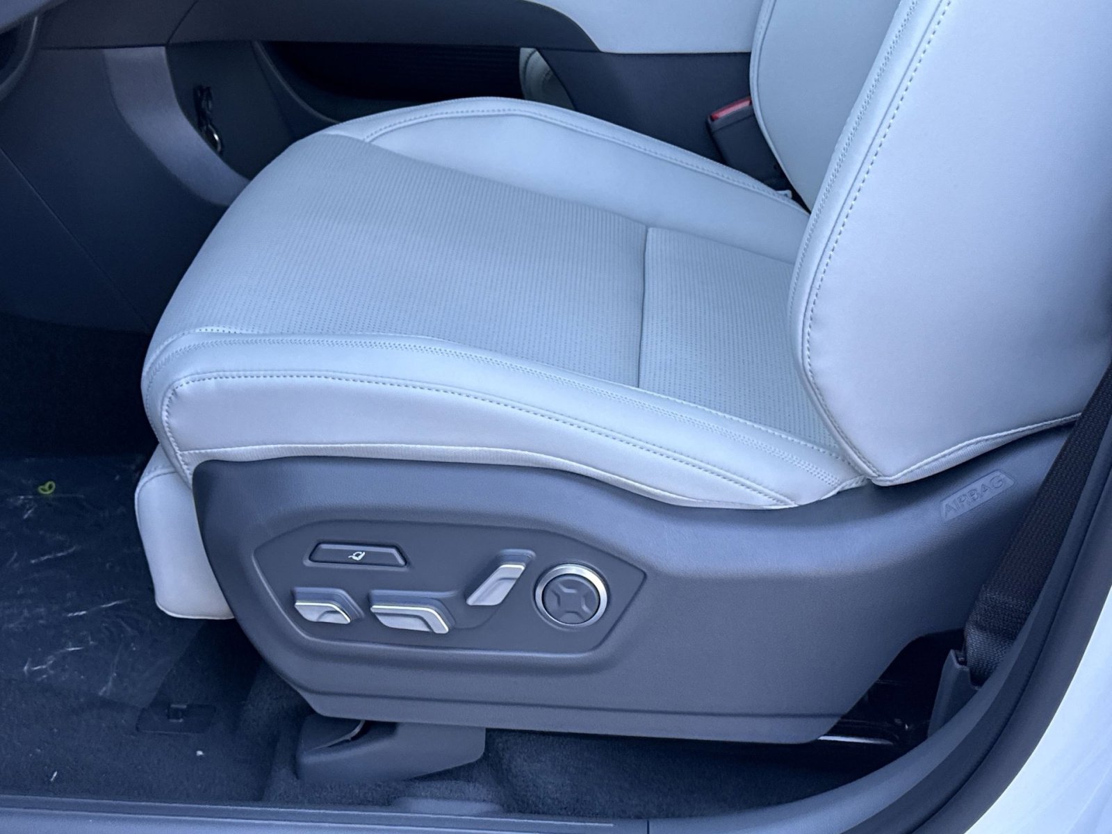 New 2026 Hyundai Santa Fe Calligraphy image 14