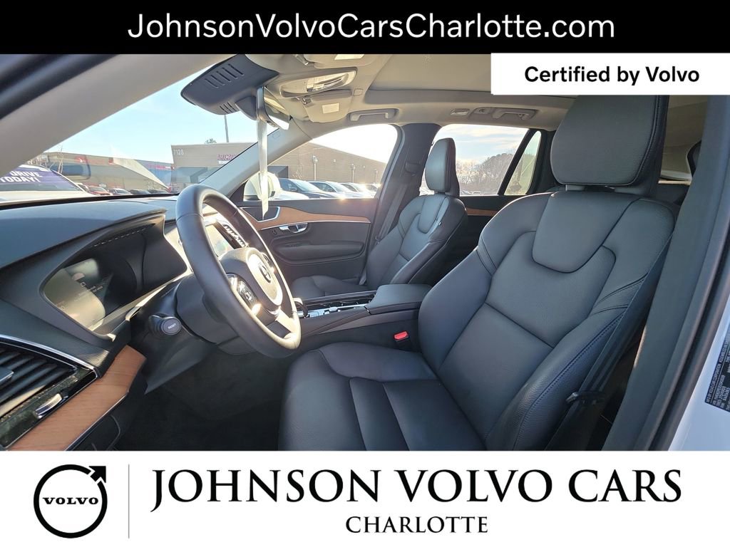 Certified 2025 Volvo XC90 B6 Plus image 25