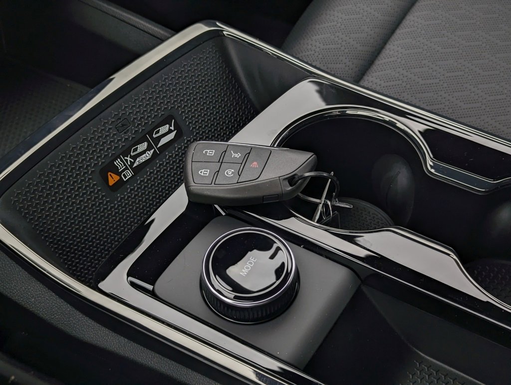 New 2026 Chevrolet Equinox RS w/ LPO, Floor Liner Package image 26