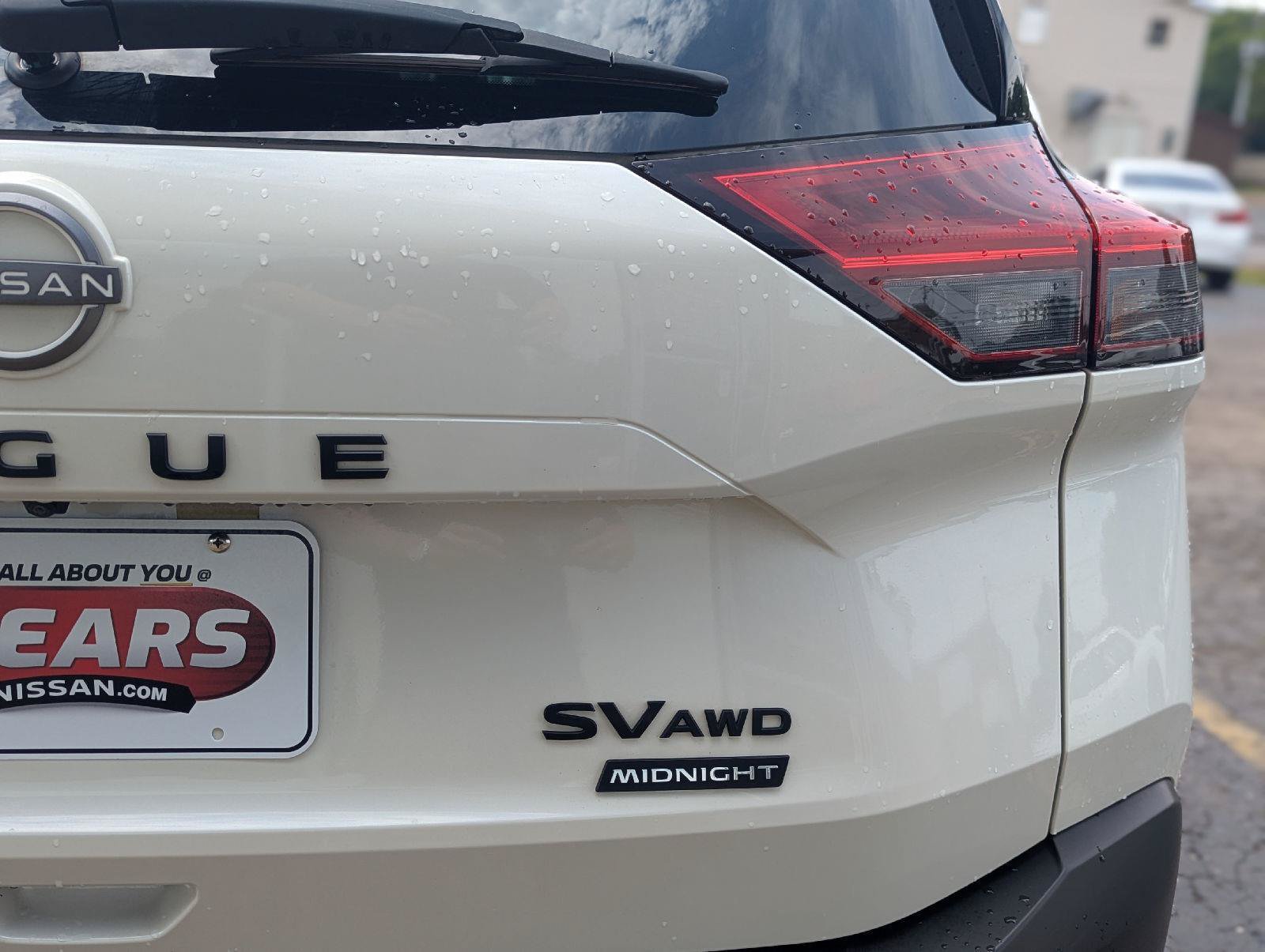 Used 2023 Nissan Rogue SV w/ SV Premium B Package AWD/4WD image 8