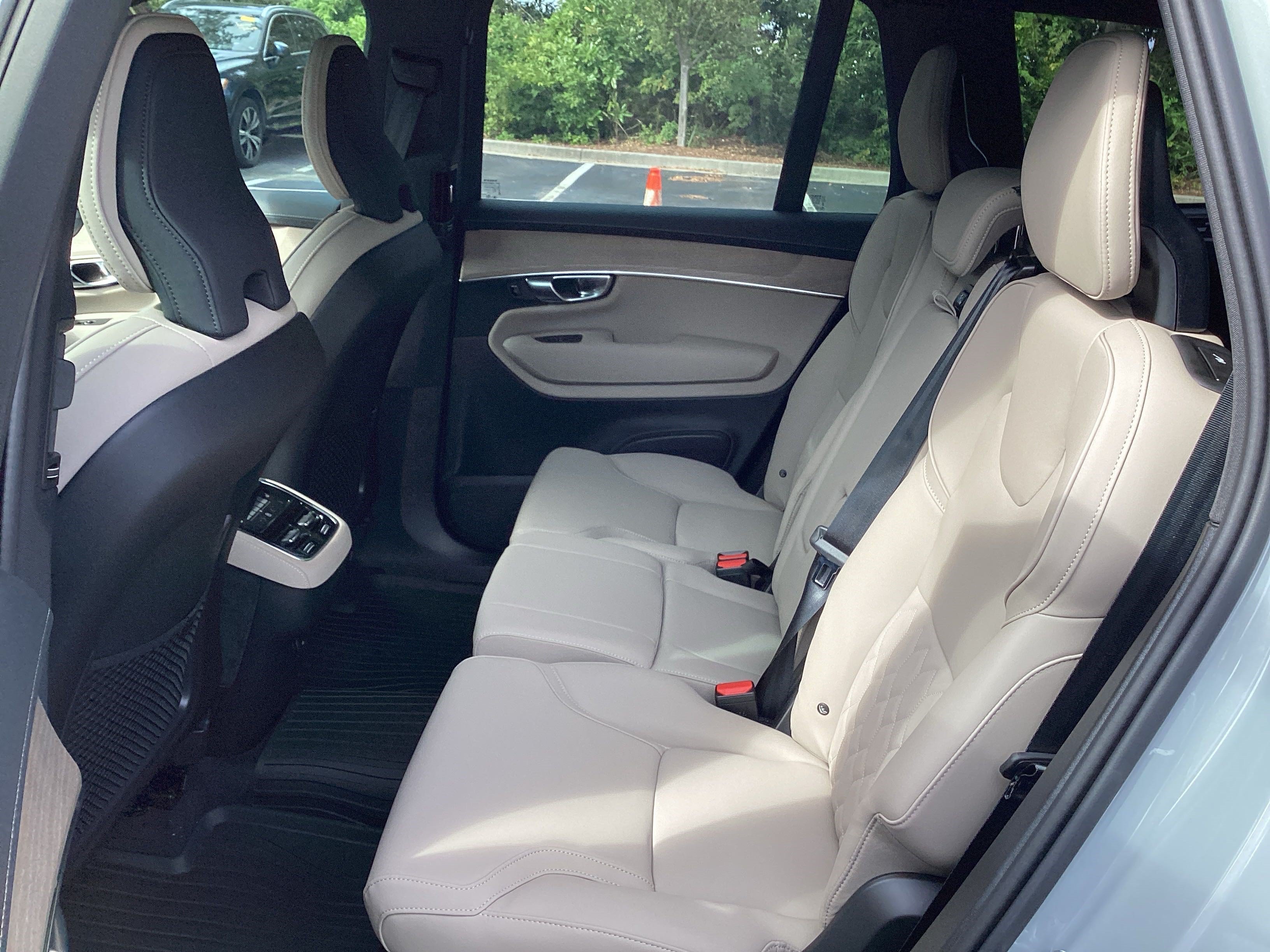 Certified 2026 Volvo XC90 B6 Plus w/ Protection Package Premier AWD/4WD image 22