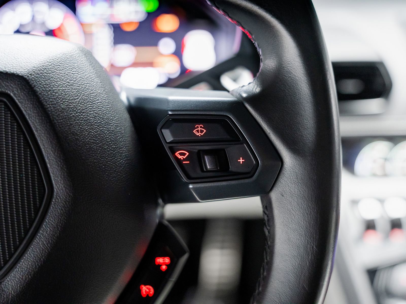 Used 2016 Lamborghini Huracan LP 610-4 AWD/4WD image 57