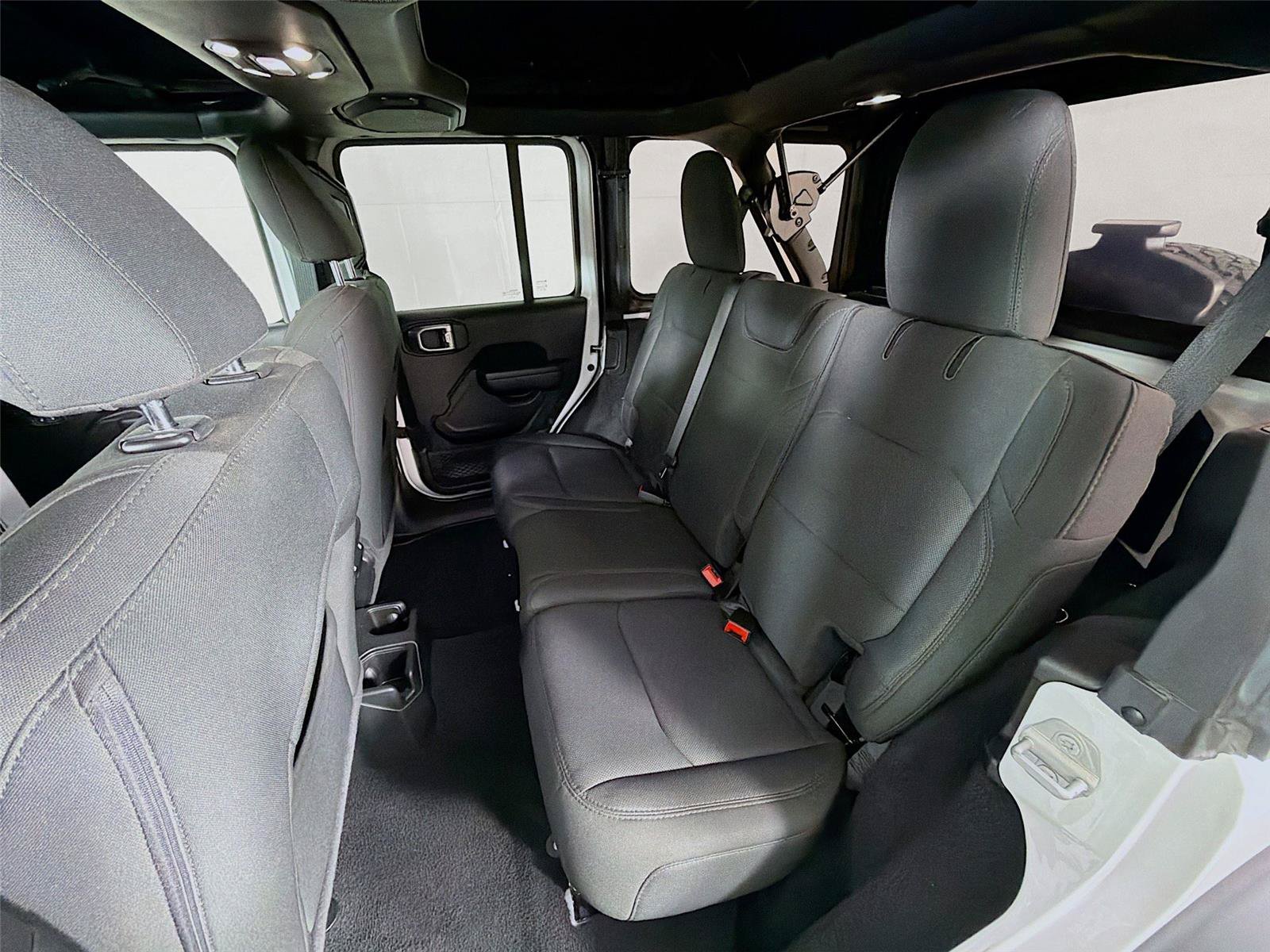 Used 2021 Jeep Wrangler Unlimited Sport AWD/4WD image 25