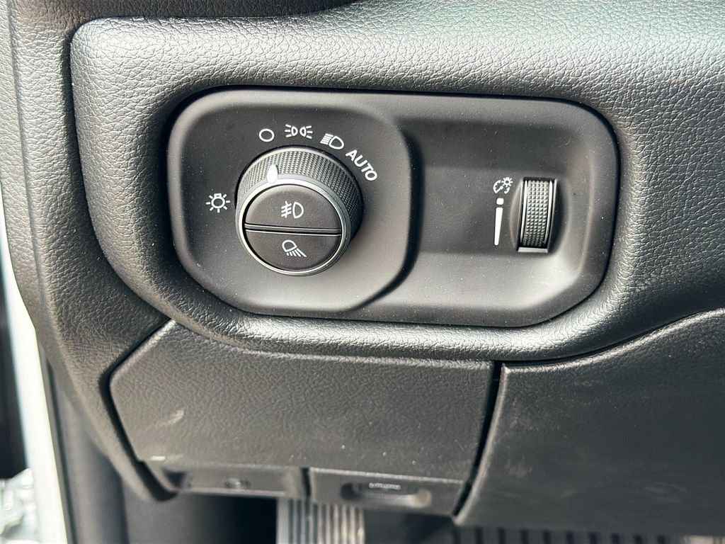 New 2026 RAM 3500 Tradesman w/ Chrome Appearance Group A AWD/4WD image 30