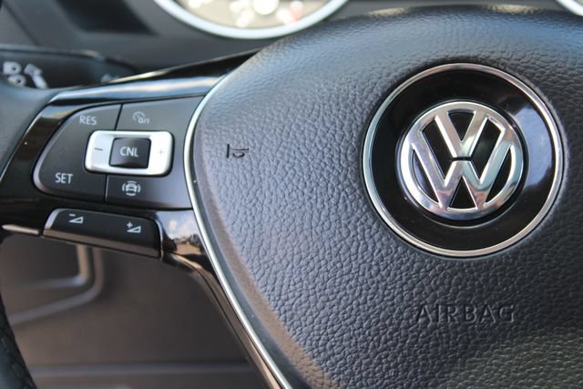 Used 2020 Volkswagen Tiguan SE R-Line FWD image 14