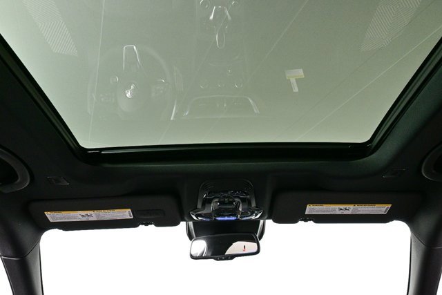 New 2025 Alfa Romeo Stelvio Sprint w/ Convenience Package image 4