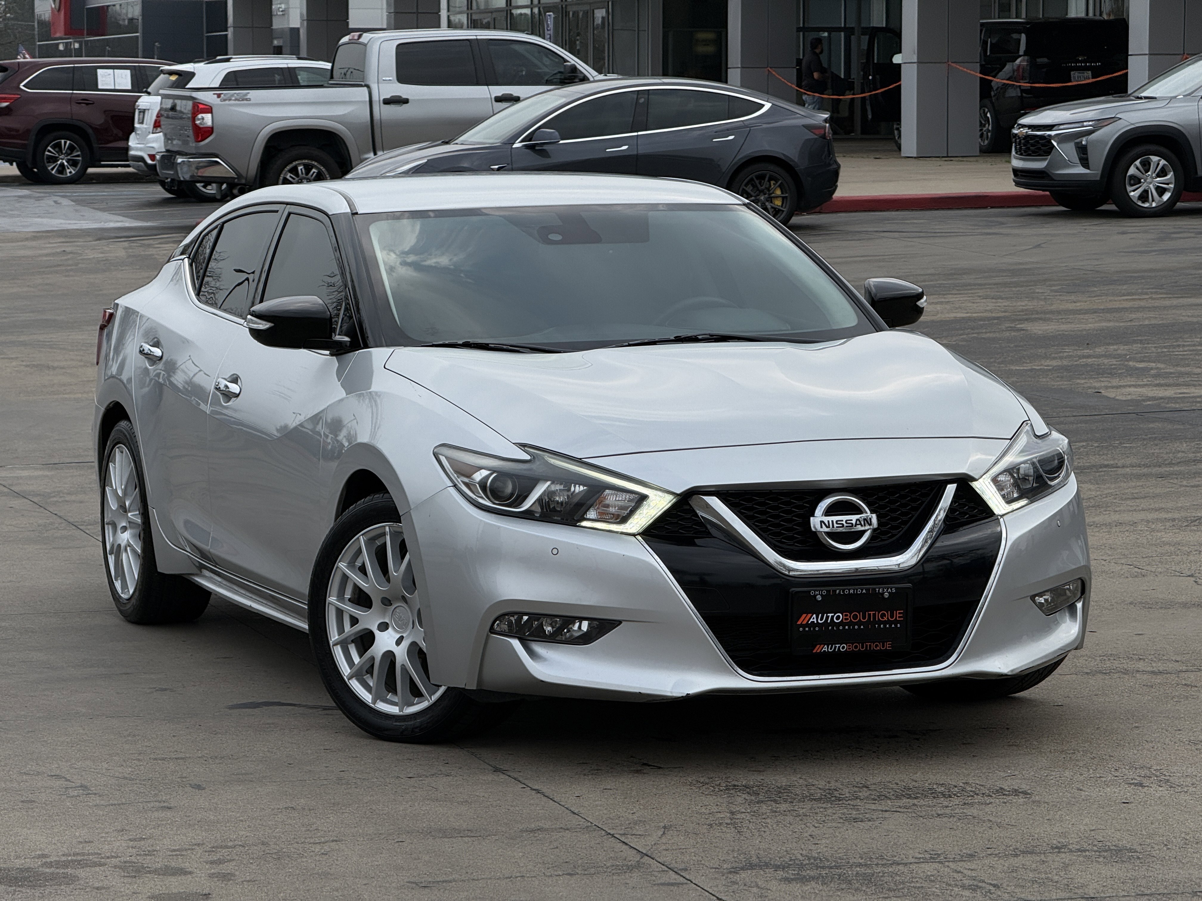 Used 2018 Nissan Maxima 3.5 SV image 3