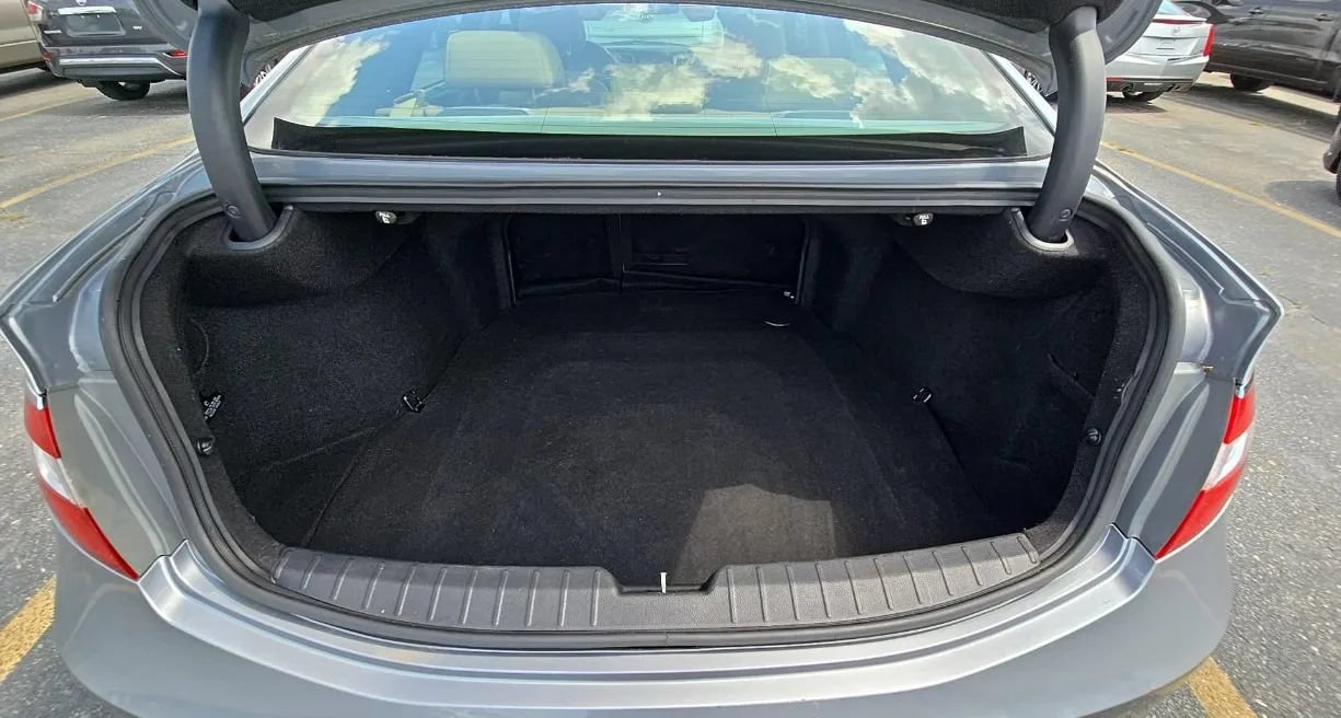 Used 2016 Hyundai Azera Limited FWD image 7