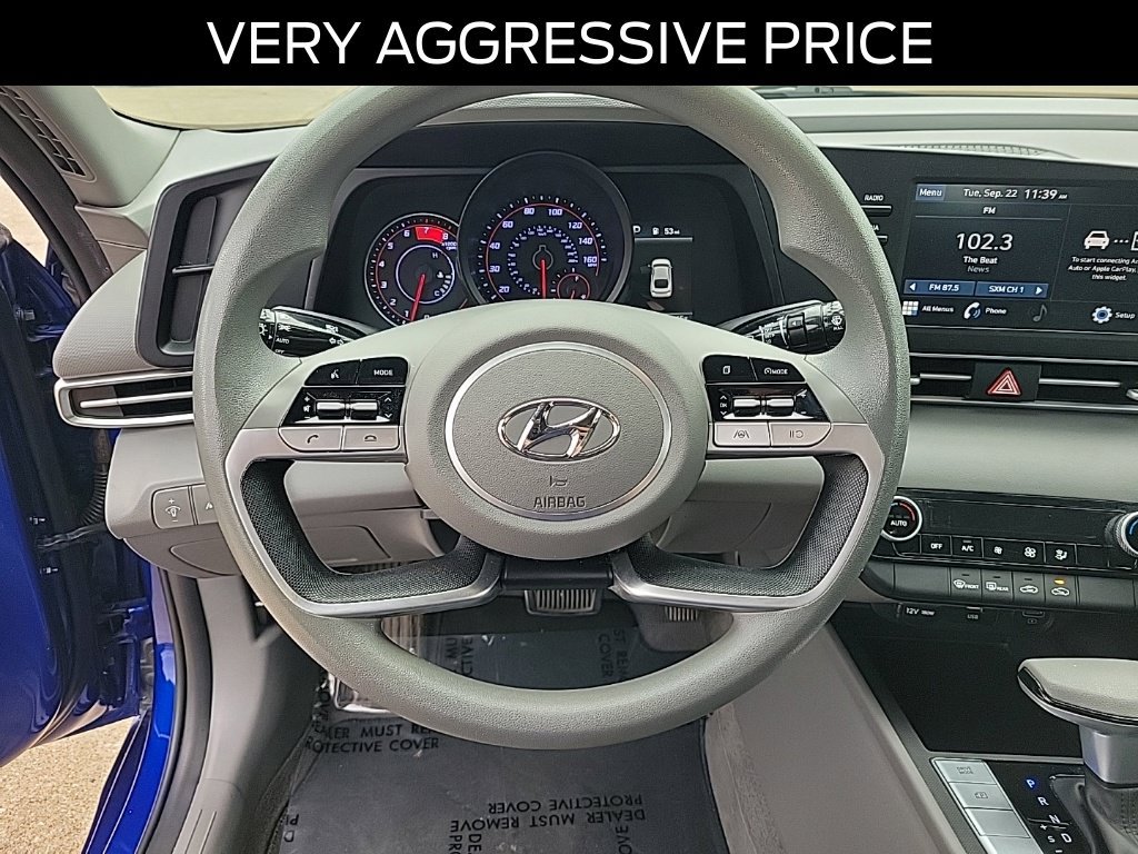 Used 2023 Hyundai Elantra SEL FWD image 21