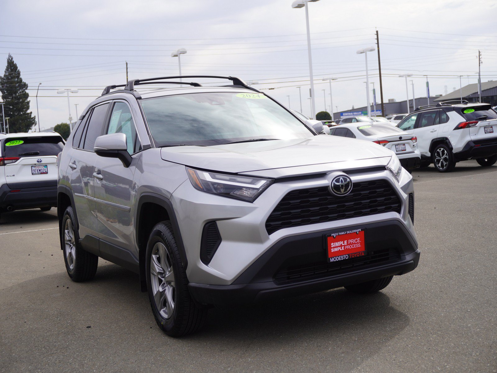 Used 2024 Toyota RAV4 XLE w/ Convenience Package