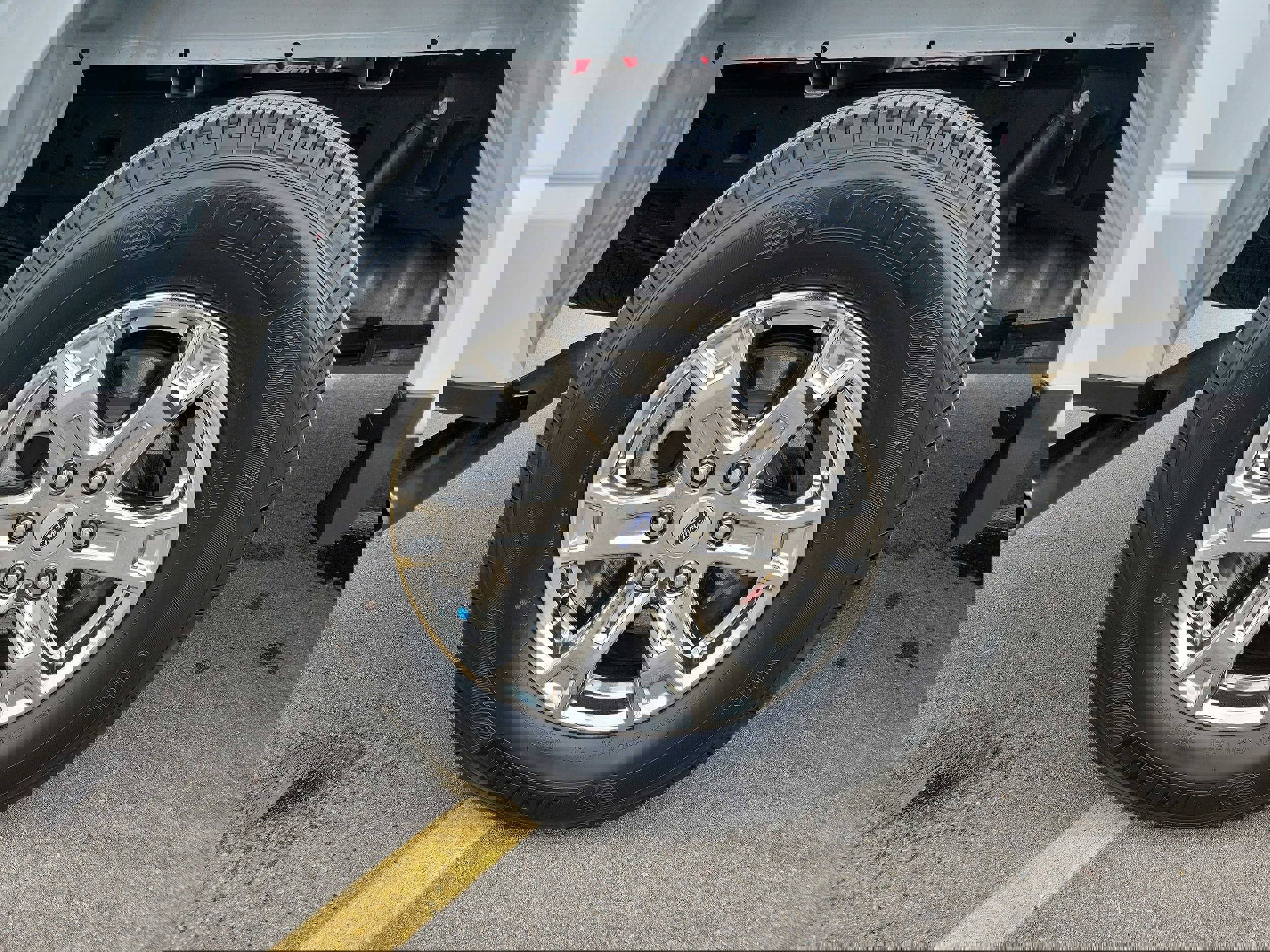 Used 2023 Ford F150 XLT w/ Equipment Group 302A High image 5