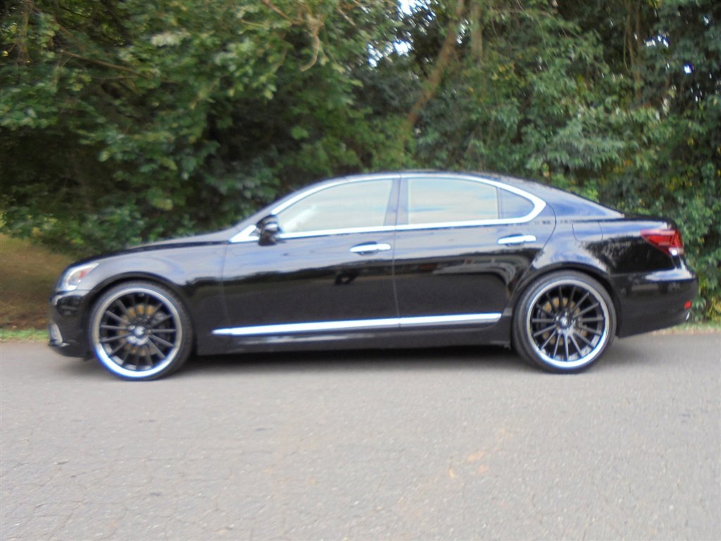 Used 2013 Lexus LS 460 AWD image 3