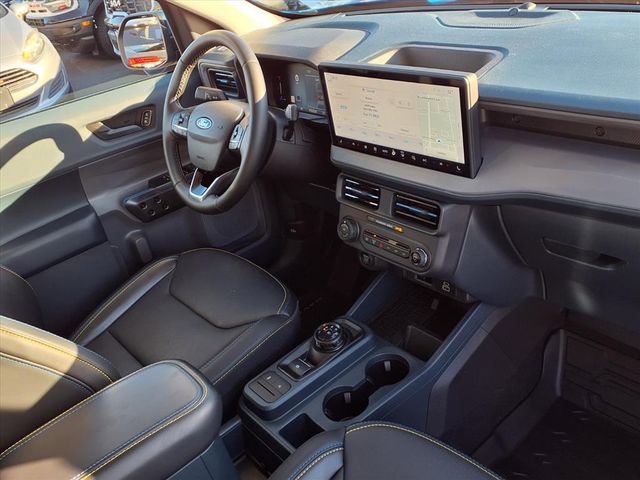Used 2025 Ford Maverick Lobo image 26