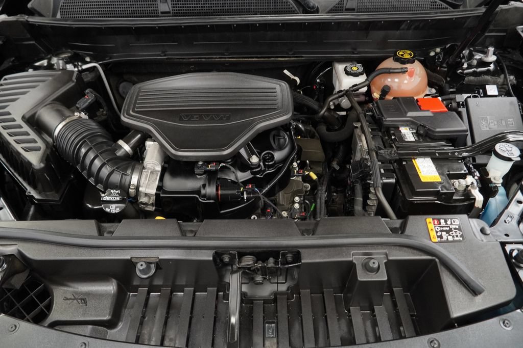 Used 2021 GMC Acadia SLT AWD/4WD image 52