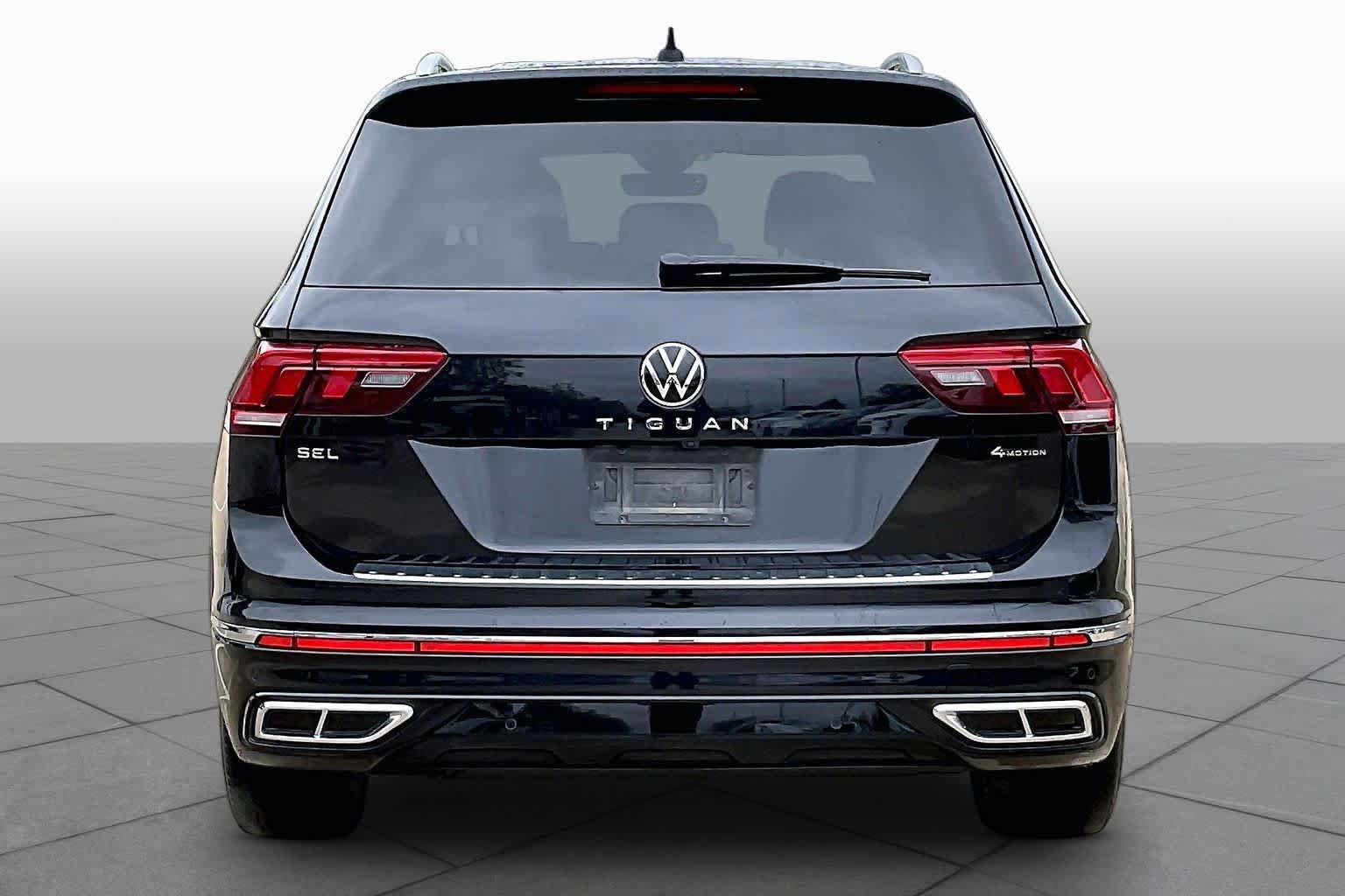 Used 2022 Volkswagen Tiguan SEL R-Line AWD/4WD image 5