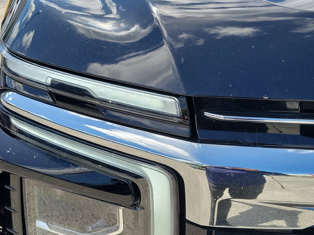 Used 2025 Chevrolet Tahoe LT RWD image 10