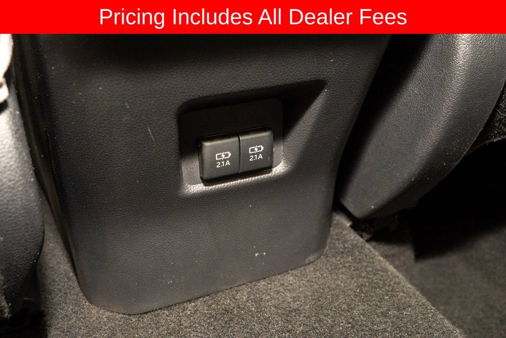 Used 2020 Toyota RAV4 XLE w/ Convenience Package FWD image 8