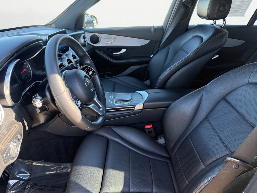 Used 2021 Mercedes-Benz GLC 300 4MATIC image 10