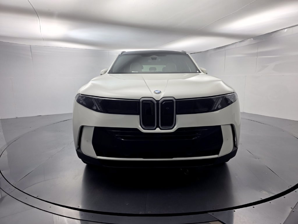 New 2027 BMW X5 xDrive50e w/ Climate Package AWD/4WD image 2