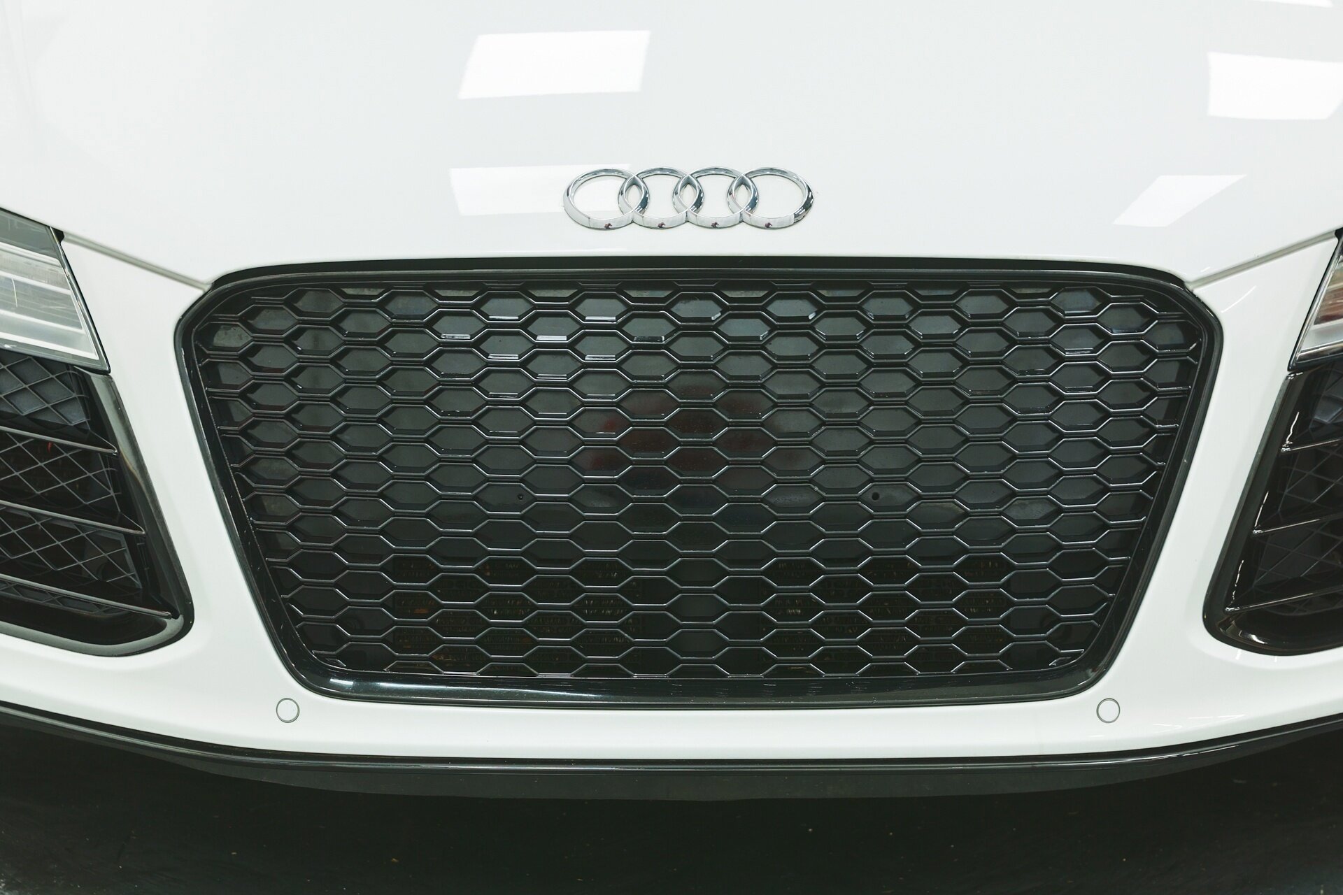 Used 2014 Audi R8 V10 AWD/4WD image 7