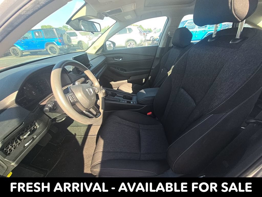 Used 2025 Honda Accord SE image 7